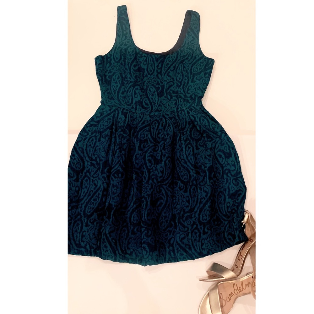 Blue and green sleeveless cocktail dress